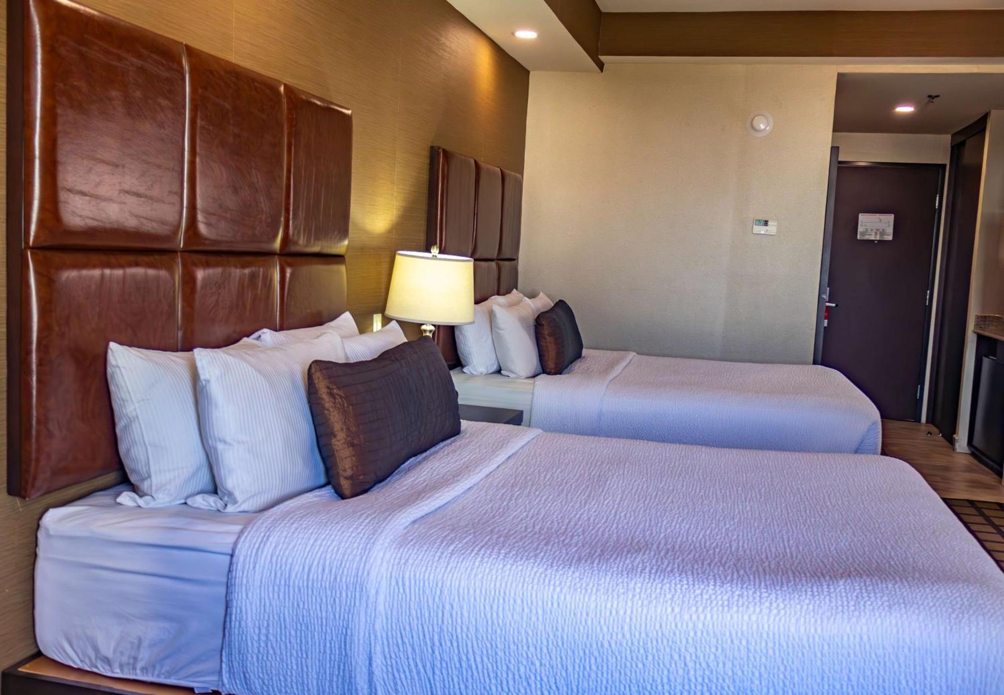 Best Western Premier Monterrey Aeropuerto Apodaca Buitenkant foto A room at the hotel